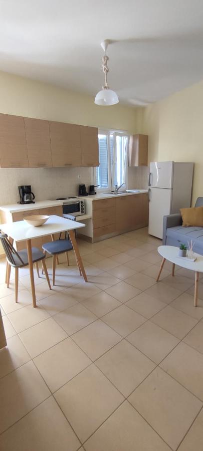 Nicol'S Apartment 에르무폴리 외부 사진